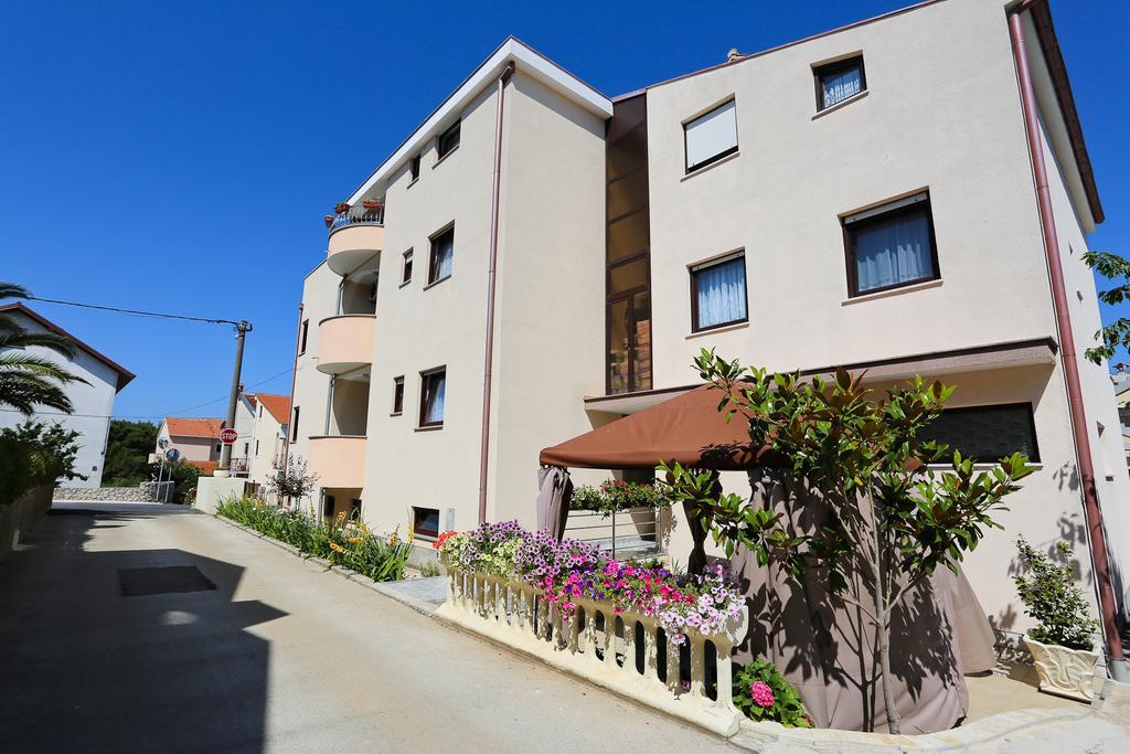 Apartments Bobi ザダル エクステリア 写真