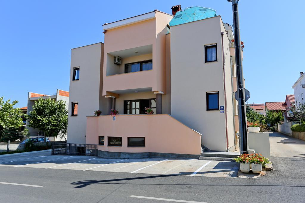 Apartments Bobi ザダル エクステリア 写真